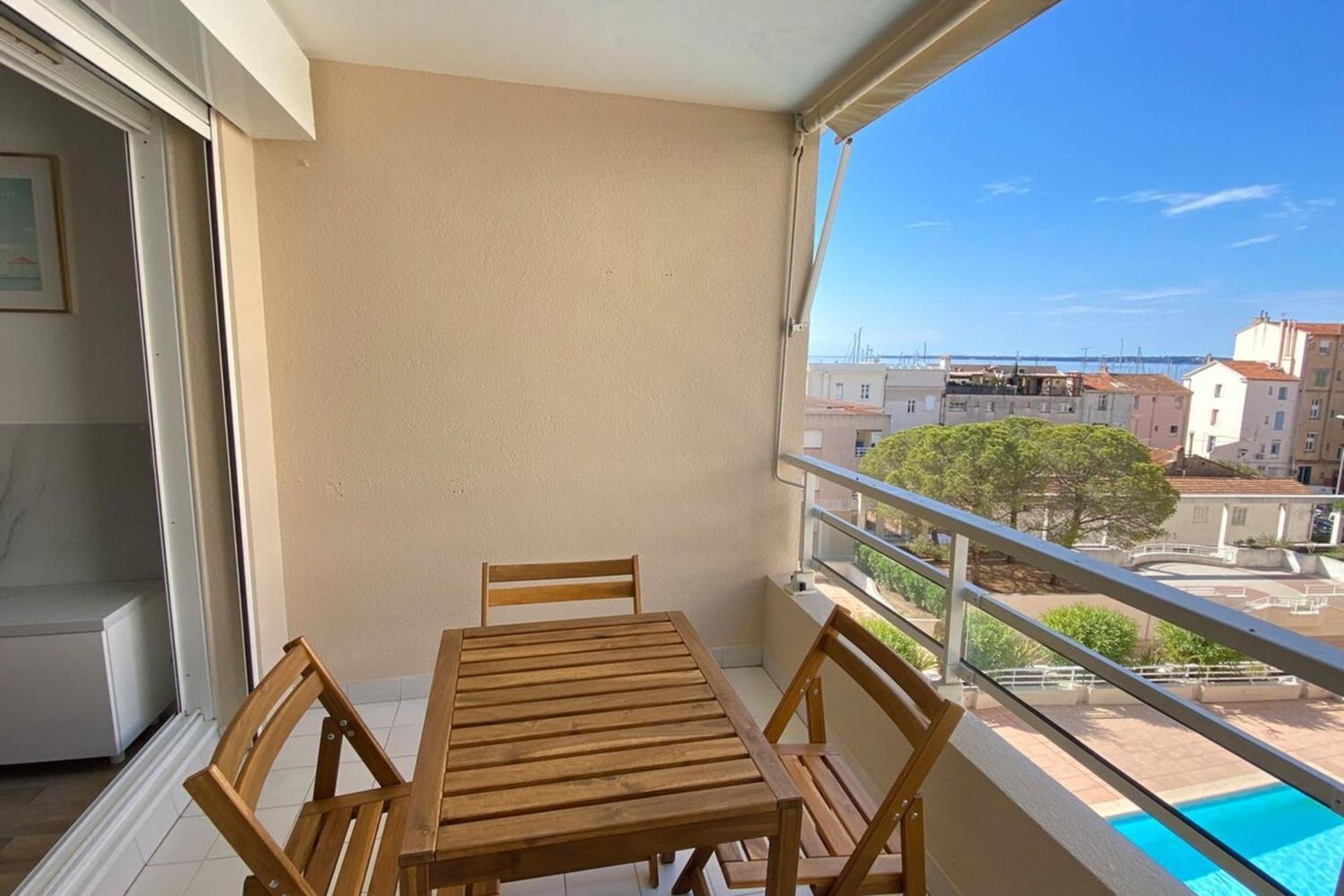 06Ai - Beautiful Renovated Studio - Sea And Pool View Vallauris Exteriör bild