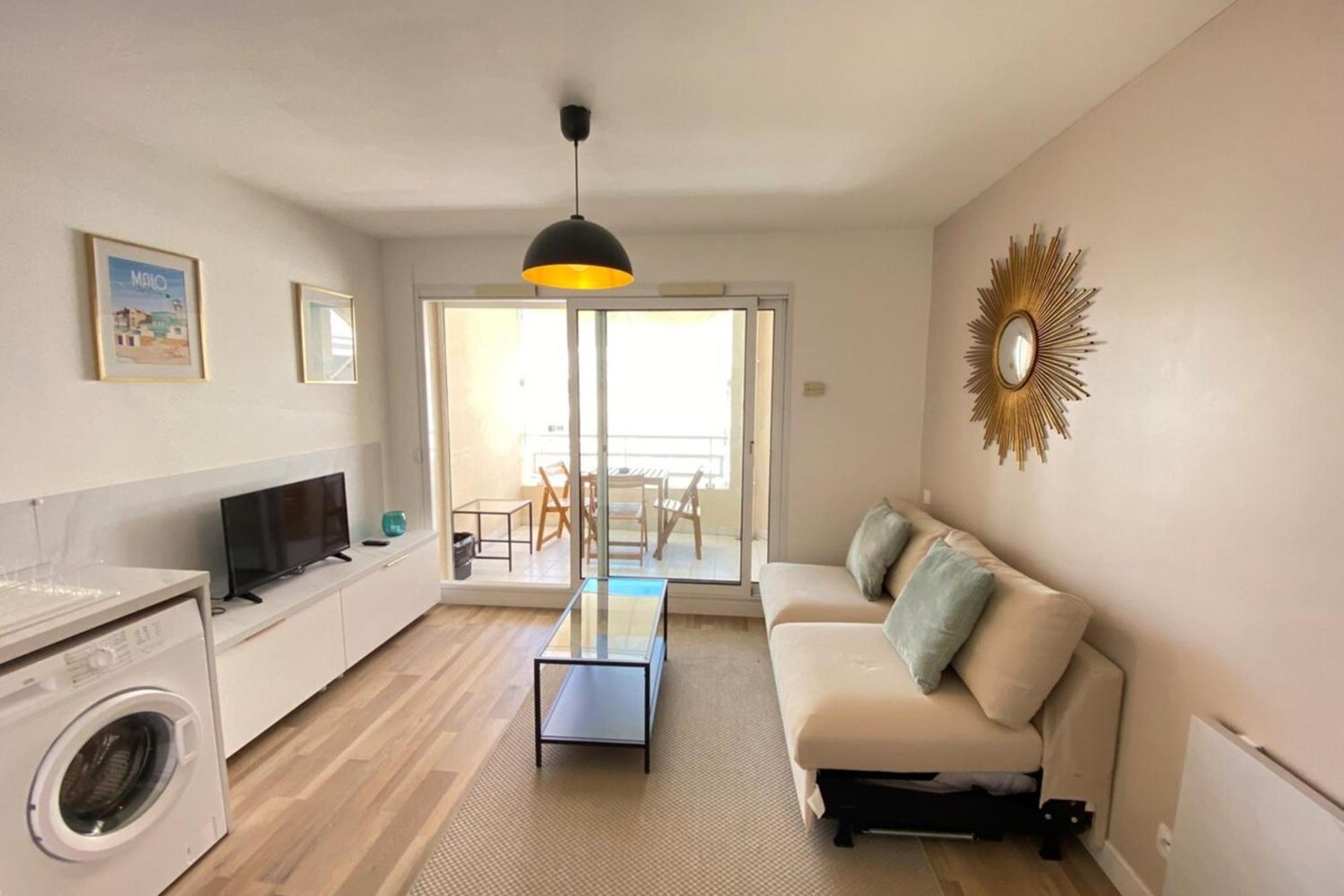 06Ai - Beautiful Renovated Studio - Sea And Pool View Vallauris Exteriör bild